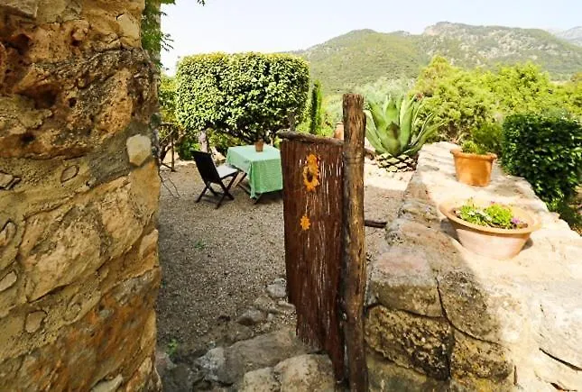 Petita Mare Villa Binibona Farm stay